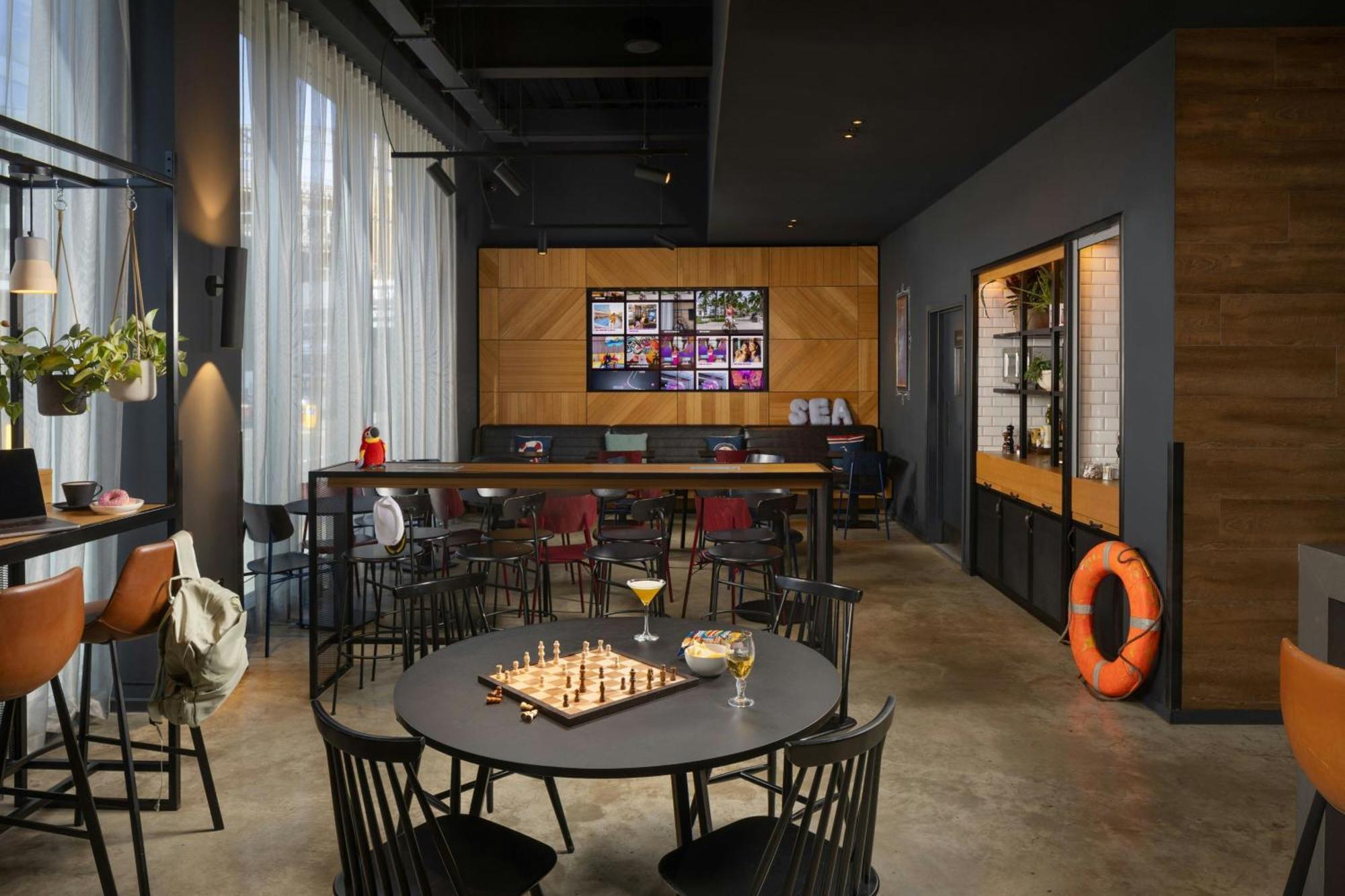 Moxy Southampton