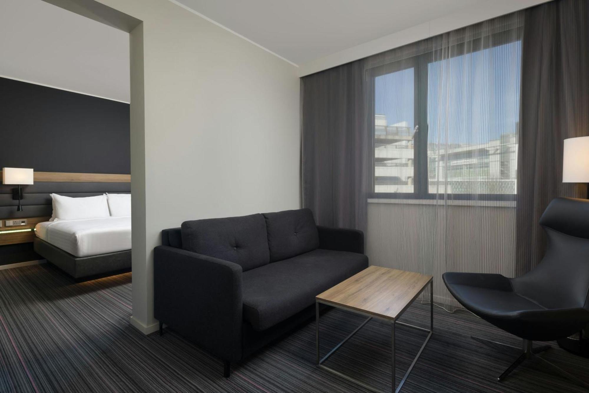 Moxy 4* Southampton
